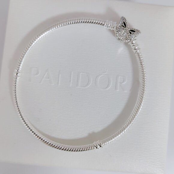 Pandora Moments Butterfly Clasp Snake Chain Bracelet - Picture 5 of 7